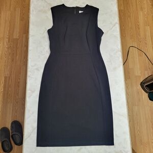 Calvin Klein Sheath Dress Size 4 Black Sleeveless Work Office Career Midi Dress